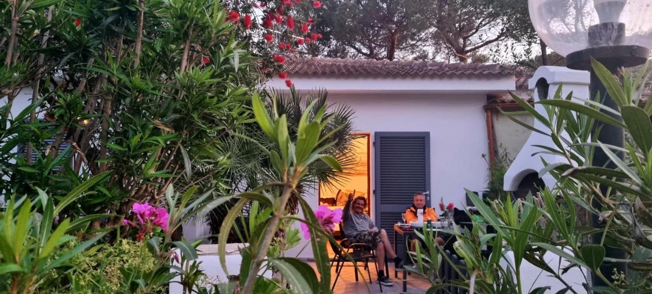 La Villetta Tre Palme 발레도리아 외부 사진